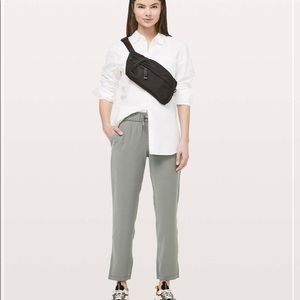 Lululemon On the Fly Pant Grey Sage 4